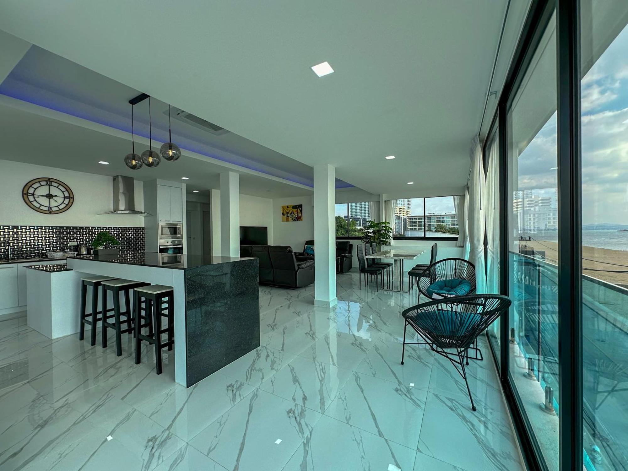Stunning Beachfront View Luxurious Apartment 40 Jomtien Beach Eksteriør billede