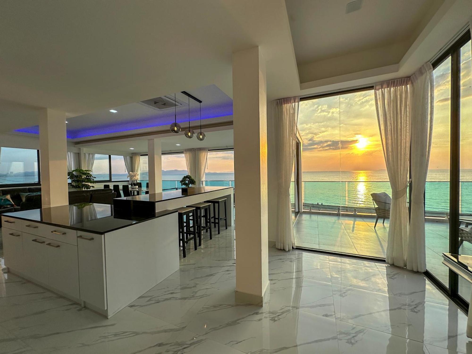 Stunning Beachfront View Luxurious Apartment 40 Jomtien Beach Eksteriør billede