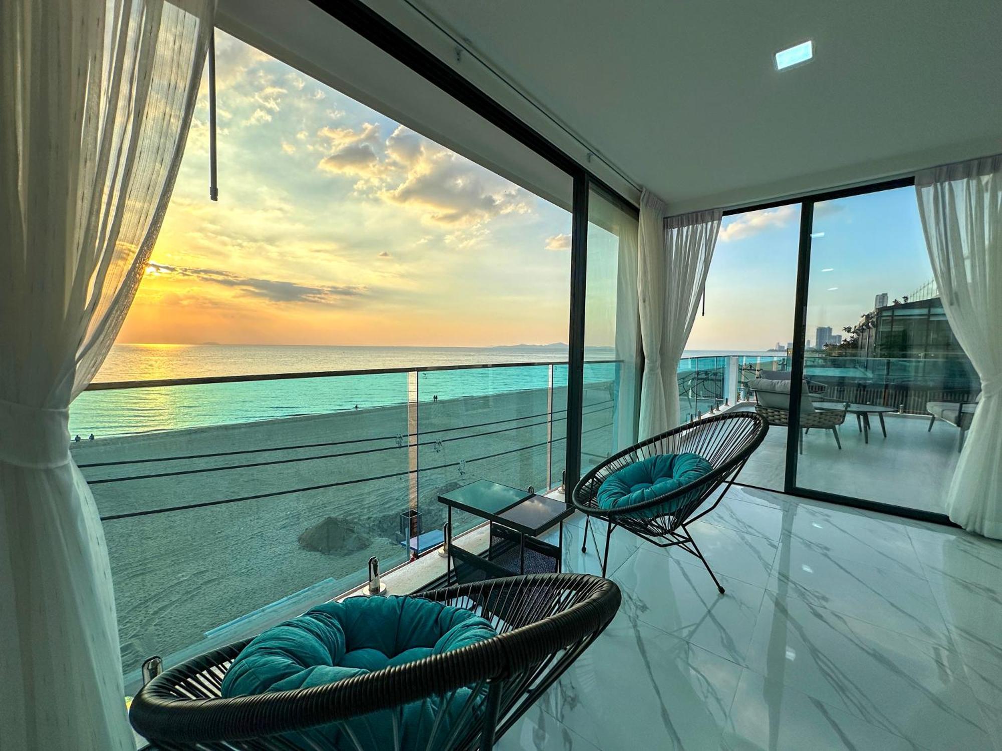 Stunning Beachfront View Luxurious Apartment 40 Jomtien Beach Eksteriør billede