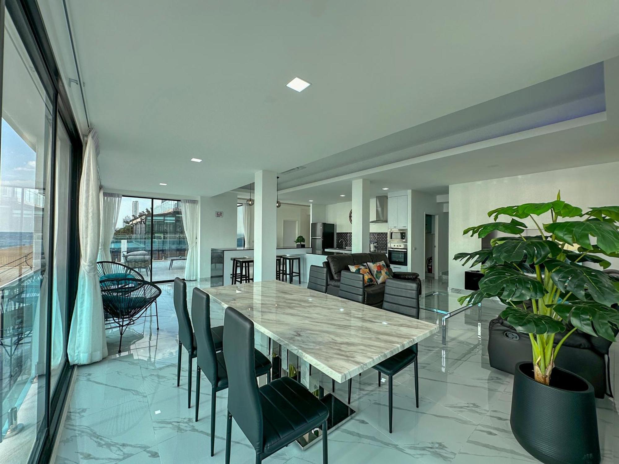 Stunning Beachfront View Luxurious Apartment 40 Jomtien Beach Eksteriør billede