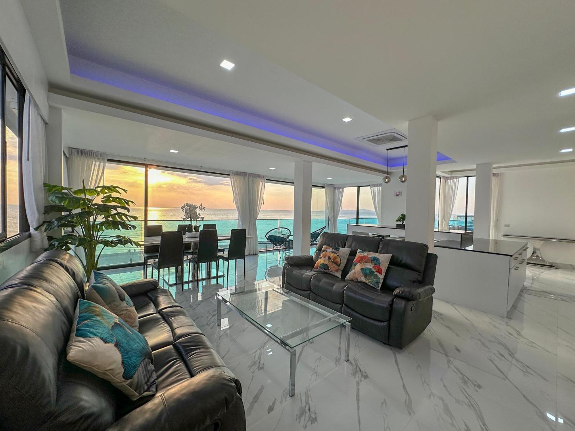 Stunning Beachfront View Luxurious Apartment 40 Jomtien Beach Eksteriør billede