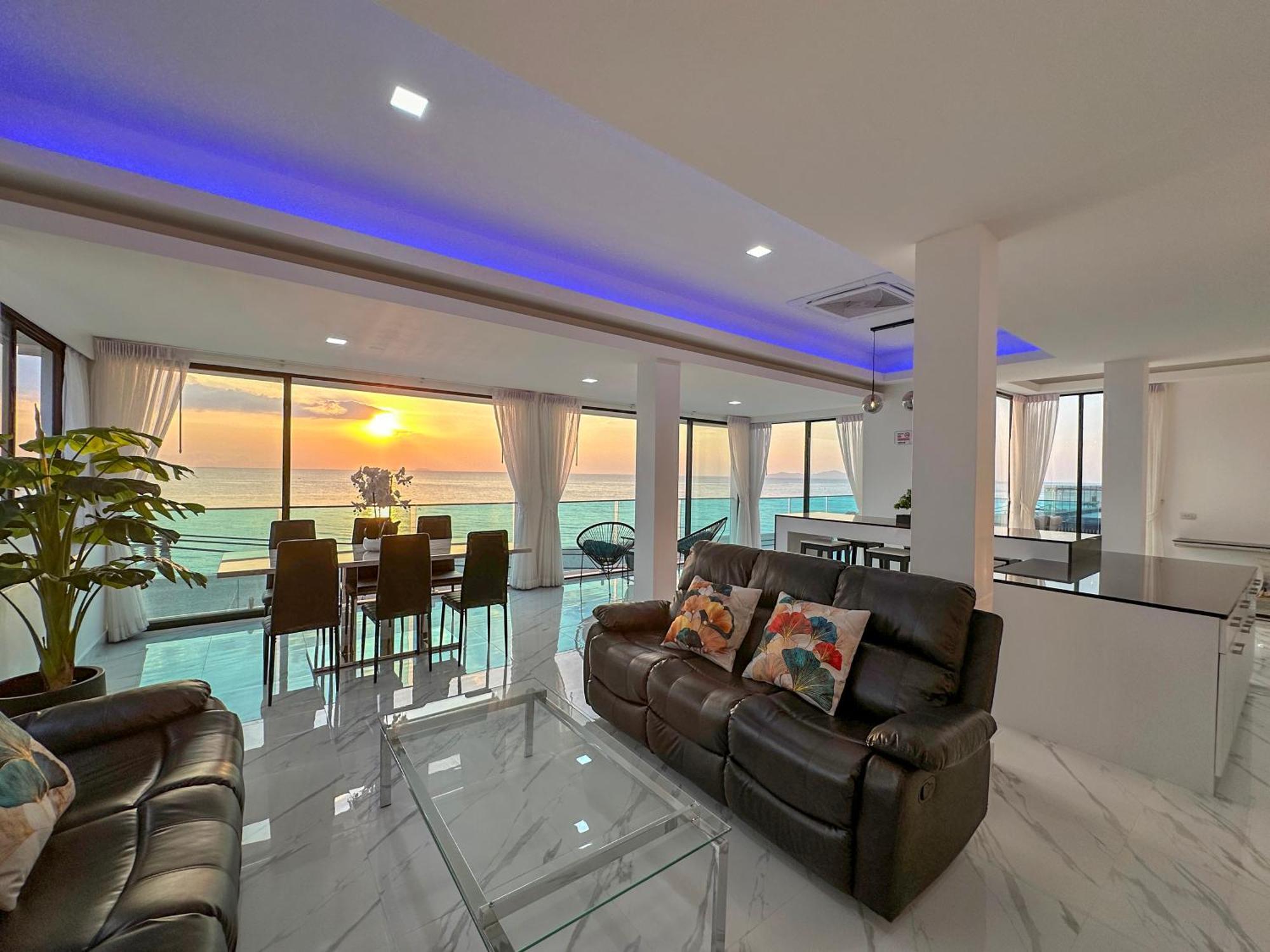 Stunning Beachfront View Luxurious Apartment 40 Jomtien Beach Eksteriør billede