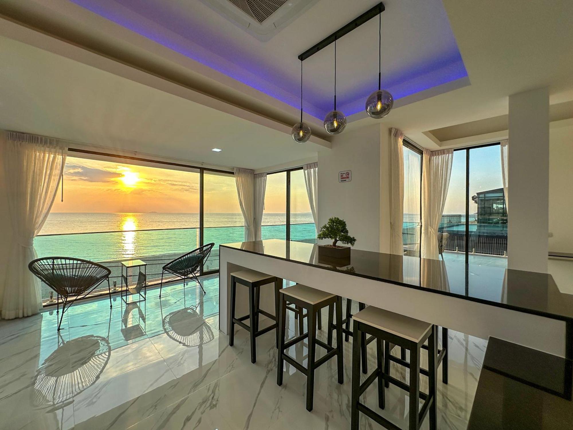 Stunning Beachfront View Luxurious Apartment 40 Jomtien Beach Eksteriør billede