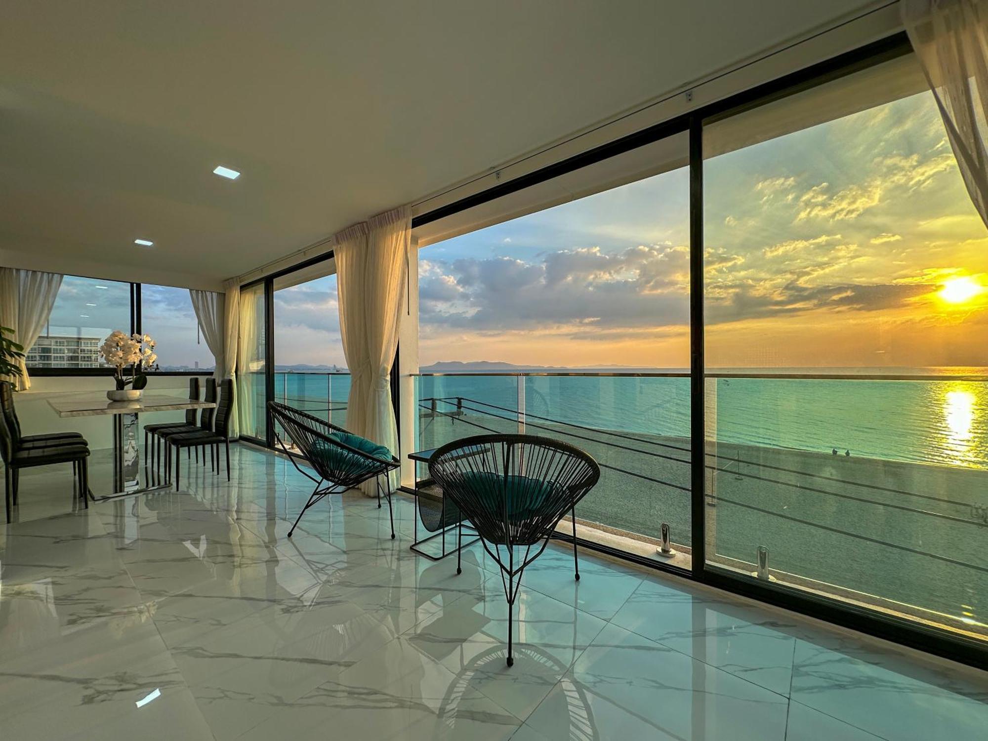 Stunning Beachfront View Luxurious Apartment 40 Jomtien Beach Eksteriør billede